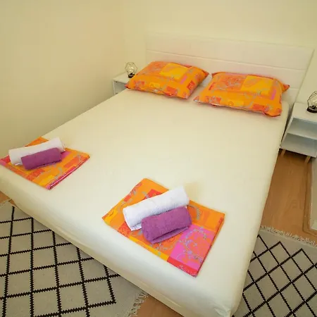 Apartment Butterfly