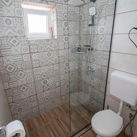 Apartment Butterfly *